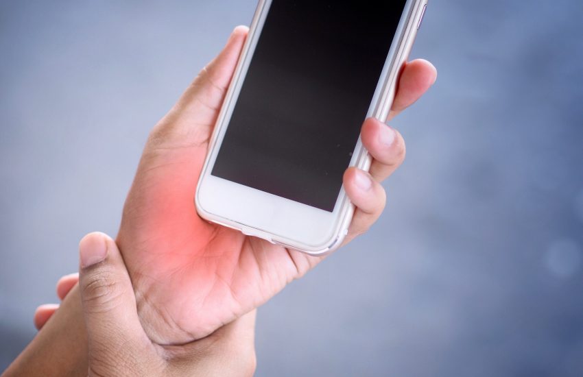 Phone Use and Hand Injury